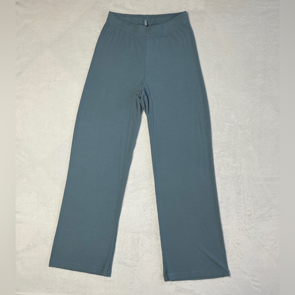 SKIMS Wide Leg Lounge Pants in Gray and Teal Blue - Picture 6 of 15
